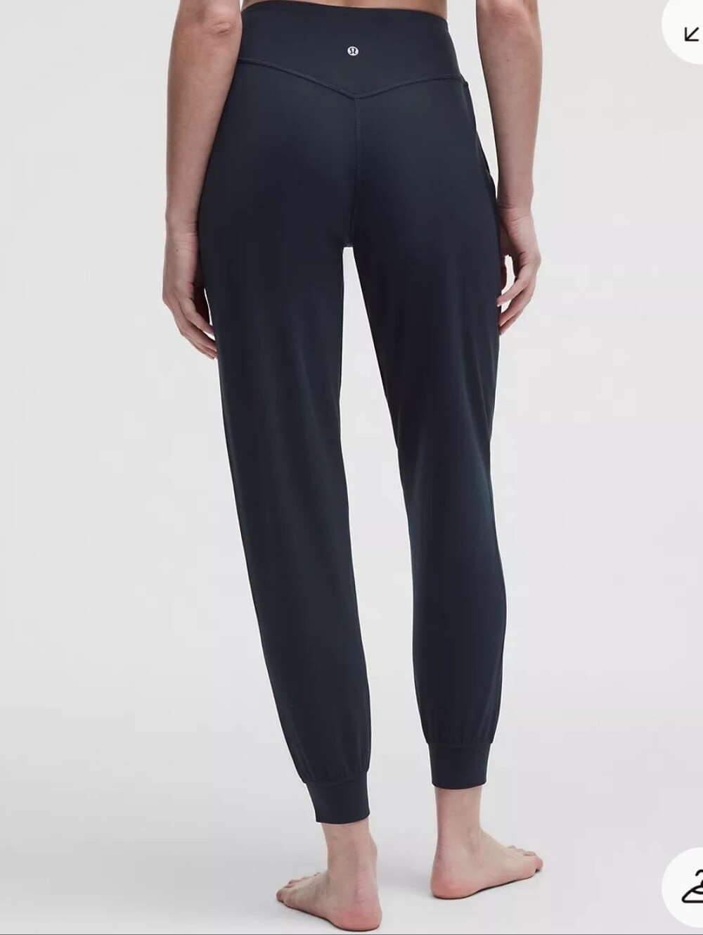 Lululemon Align High Rise Jogger Short in Black Size 6 Yoga Loungewear NWOT